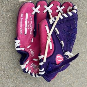 Rawlings 10 inch softball glove left handed glove.